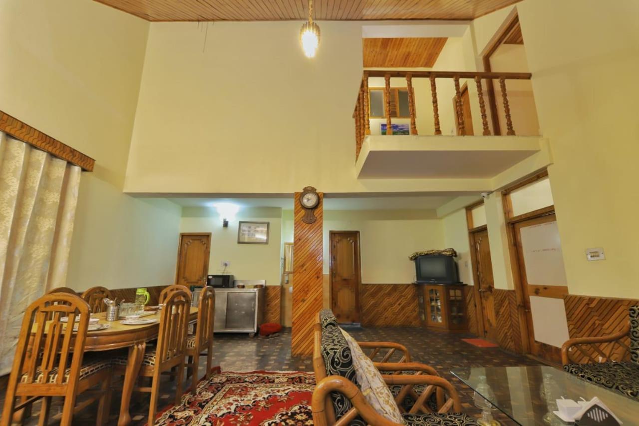 마날리 Grey Moustache 4Bhk 빌라 외부 사진